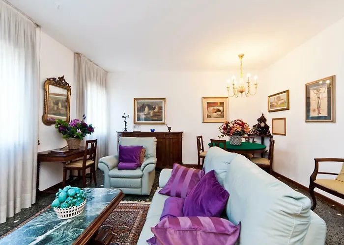 Ca Susanna Near Train Station